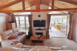 Riverside Flag Hill - click for photo gallery